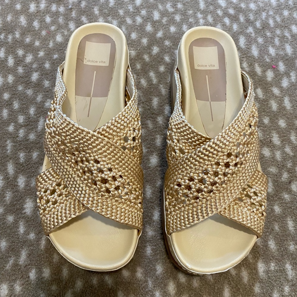 Dolce Vita Sandals size 10